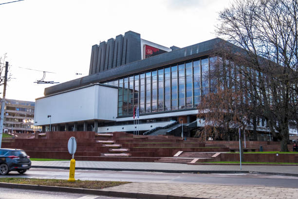 Didingi Vilniaus teatrai. Lietuvos sostinės kultūrinis tapsmas